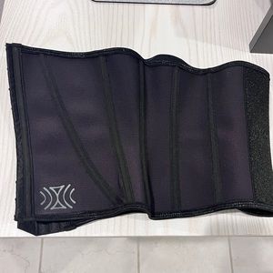 Slimtum Aero2 Waist trainer new